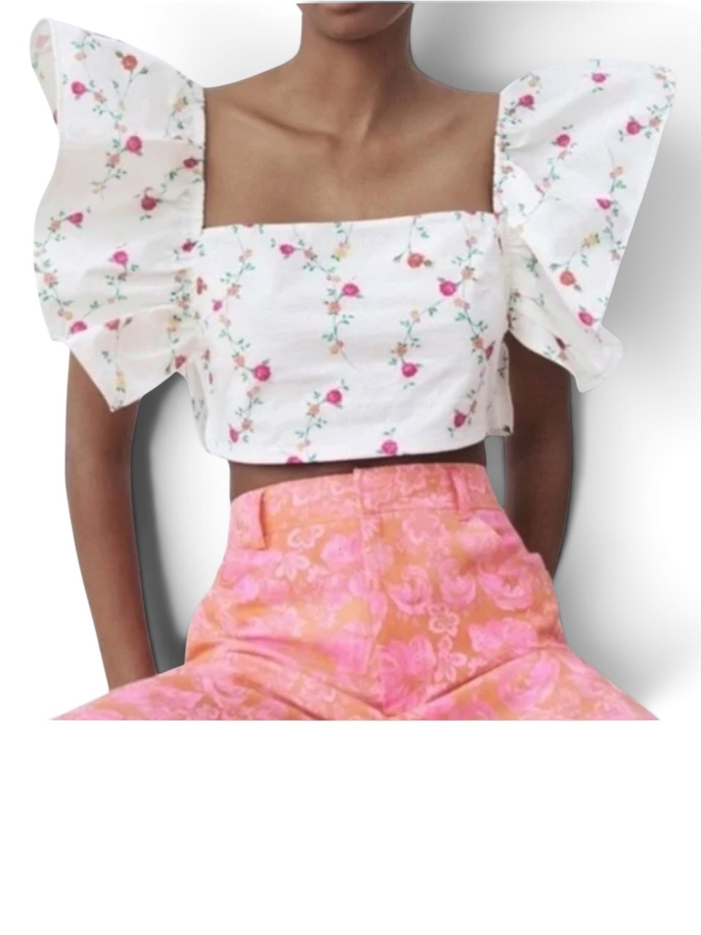 NWT Zara Flutter Sleeve Floral
Crop Top in size M / NWOT
